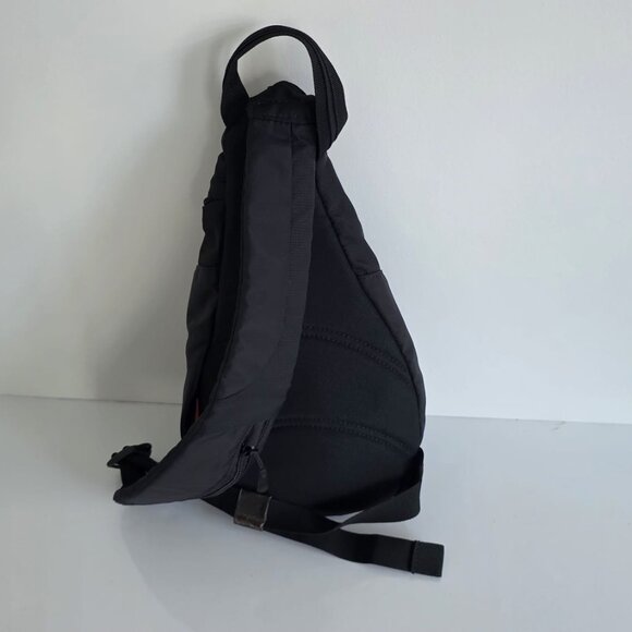 VICTORINOX SLING BAG! ๐๐๐ - Picture 15 of 16